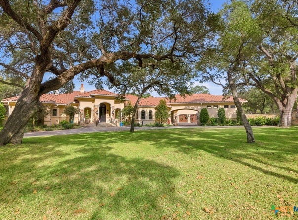 179 Post Oak Place, Inez, TX 77968