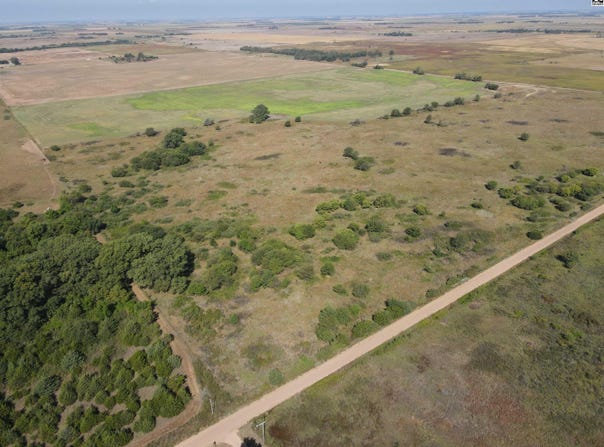 NE 40th, Pratt, KS 67124