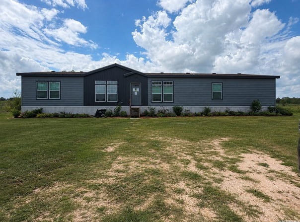 740 COUNTY ROAD 211, Ganado, TX 77962