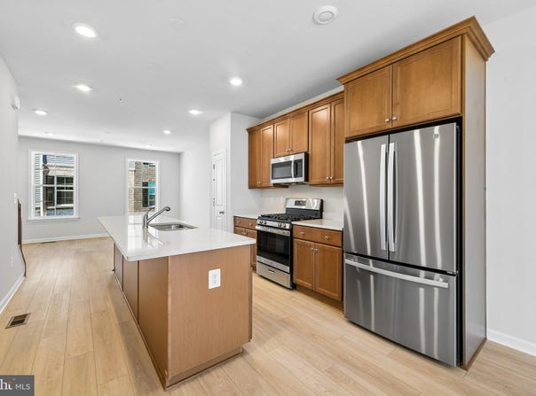 2857 AIDEN Way, UPPER MARLBORO, MD 20774