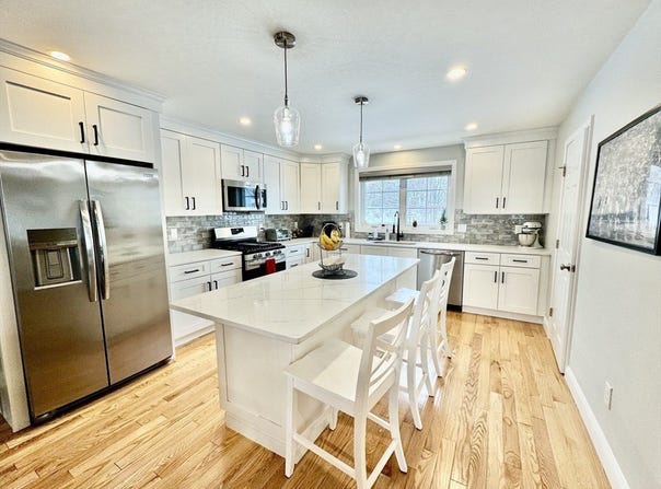 60 Garside St, Fall River, MA 02720
