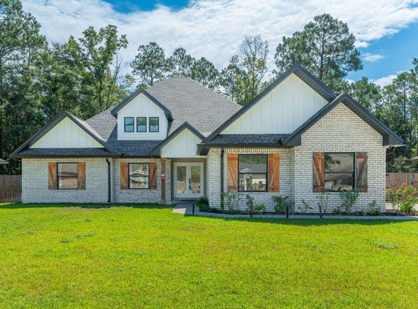4572 Ashton Circle, Crestview, FL 32536