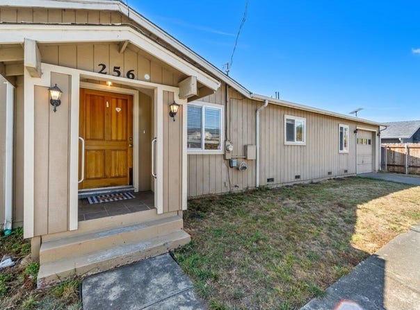 256 Orchard Lane, Fortuna, CA 95540