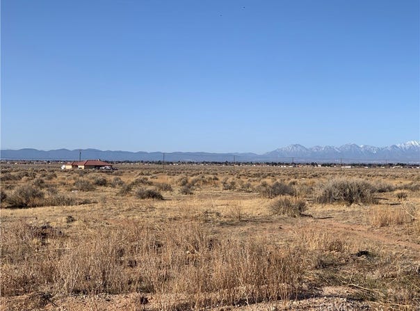 Hwy 18, Apple Valley, CA 92308