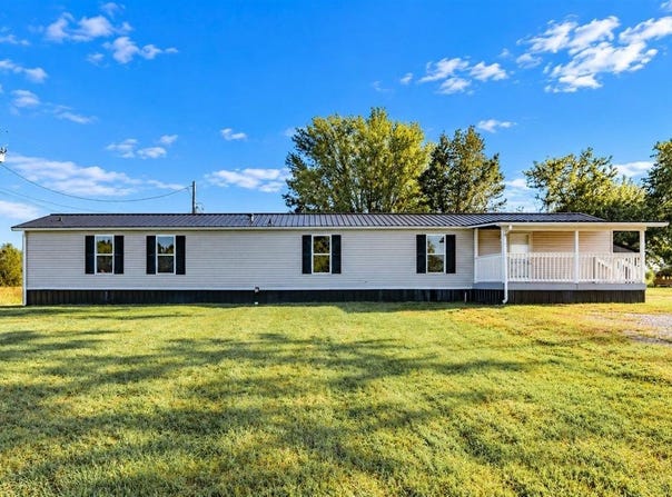 2140 Molly Brown Road, Brandenburg, KY 40108