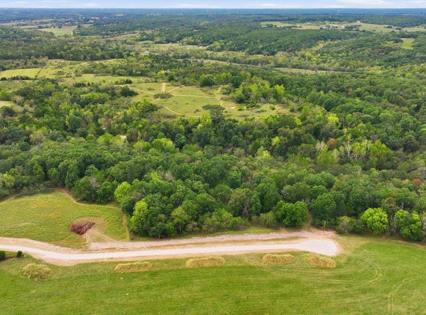 Freedom Road, Marshfield, MO 65706