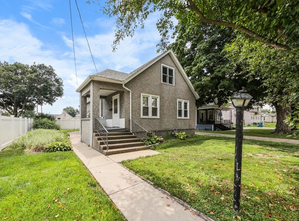 1614 7th Street, Peru, IL 61354