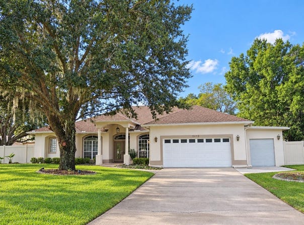 2413 EAGLE TRACE Drive, KISSIMMEE, FL 34746