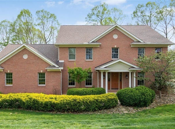 2540 Nicholas Lane, Dresden, OH 43821