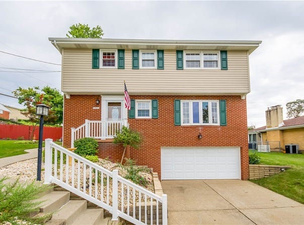 251 Old Clairton Rd, Jefferson Hills, PA 15025
