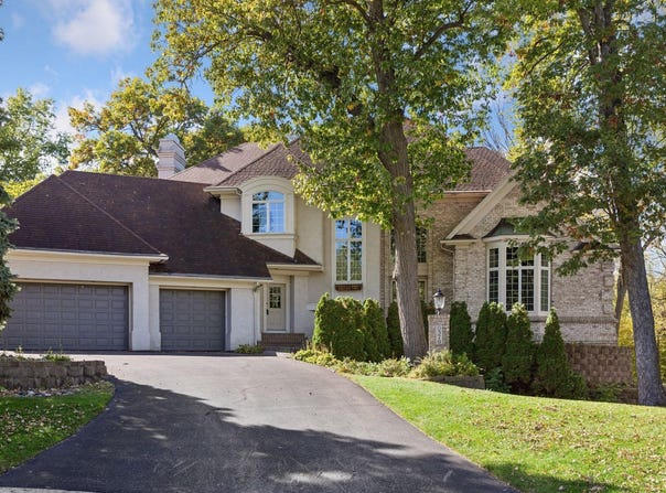 8378 Seneca Pointe, Eden Prairie, MN 55347