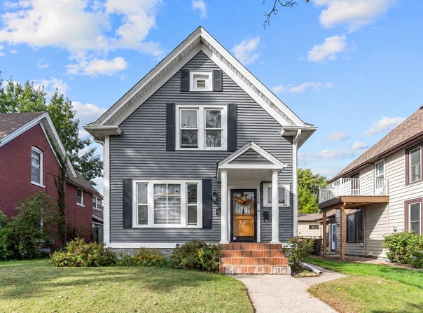 229 4th Avenue N, South Saint Paul, MN 55075