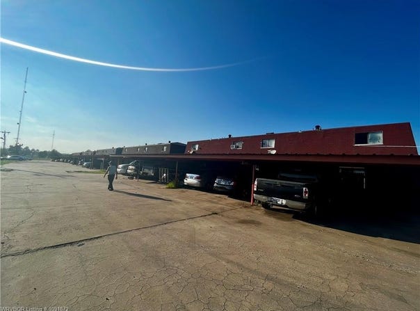 4308,4400-4416,4508-4516 Yorkshire DR, Fort Smith, AR 72903