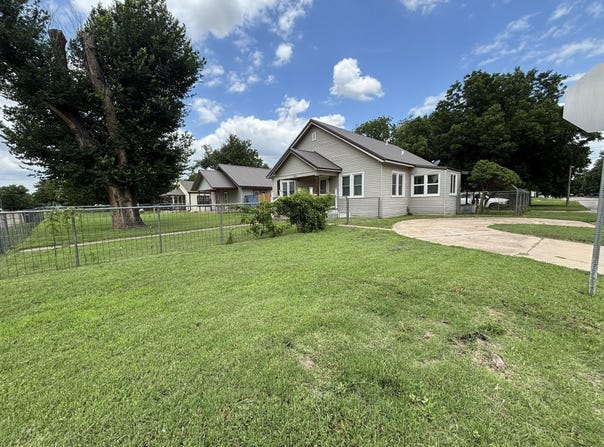 1432 E Cherokee Ave, Enid, OK 73701