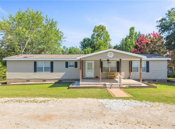 102 Pitts Road, Walhalla, SC 29691