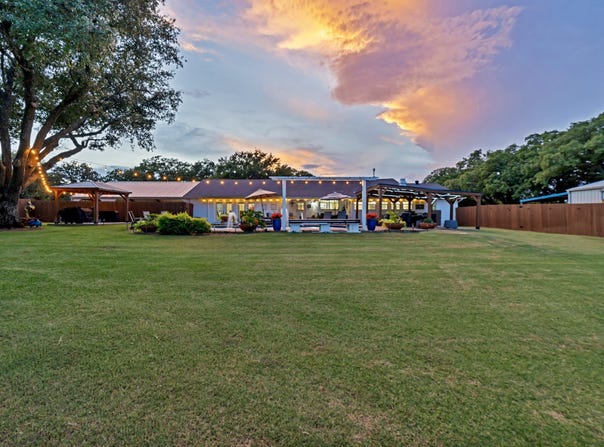 6155 Stephenson Levy Road, Fort Worth, TX 76140