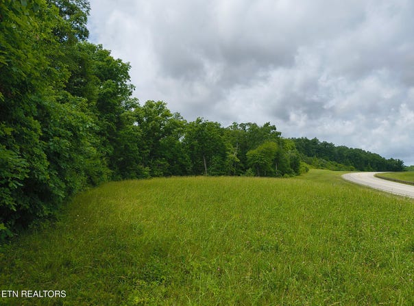 Rugby Highway 52, Robbins, TN 37852