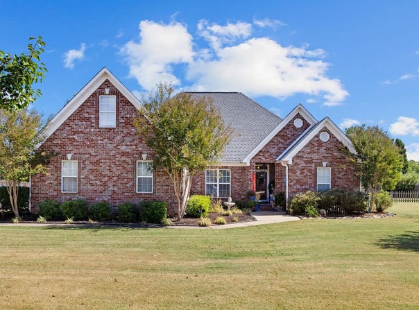 42 AMBER TREE Cv, Brighton, TN 38011
