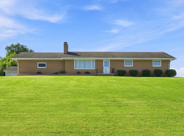 2464 Lees Road, Newark, OH 43055