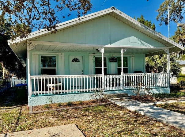 1241 Whiddon Ave, Cedar Key, FL 32625