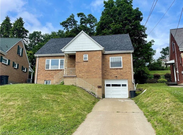 145 Circle Drive, Weirton, WV 26062