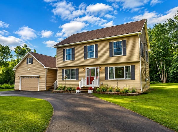 19 Sprucewood Drive, Eddington, ME 04428