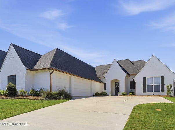 406 Pilot Circle, Brandon, MS 39047