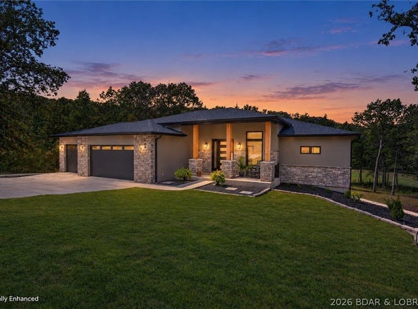 106 W Crossfox Trail, Camdenton, MO 65020
