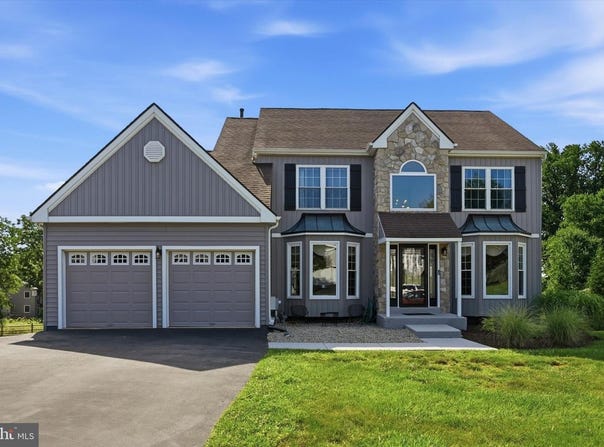 16 E EVANS WAY, ASTON, PA 19014