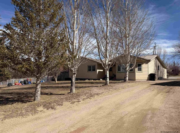 511 WILEY AVE, Encampment, WY 82325