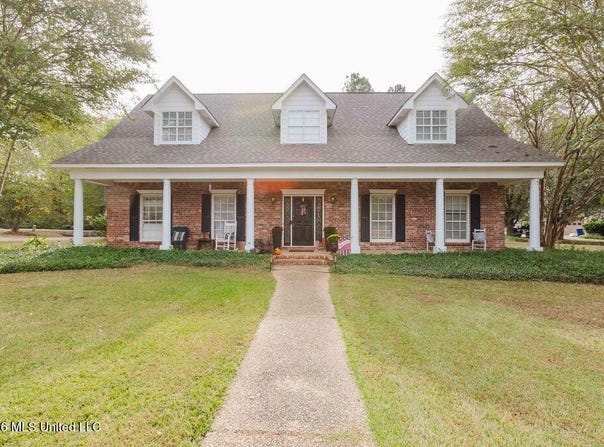 438 Forest Lake Place, Madison, MS 39110
