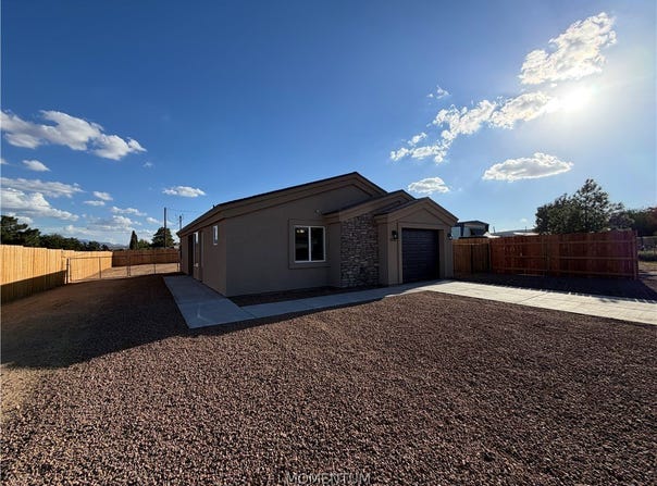3120 E Devlin Avenue, Kingman, AZ 86409