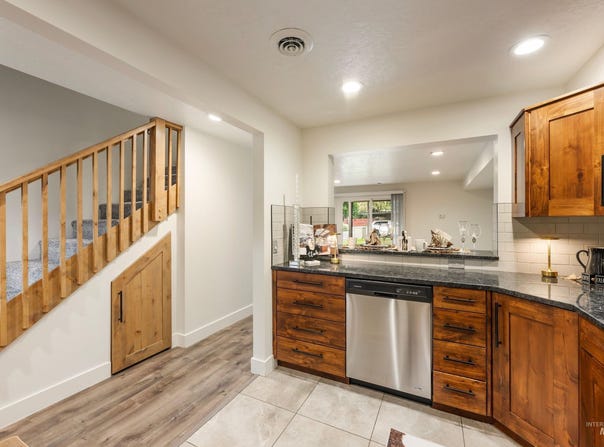 277 N Eagle Glen Ln, Eagle, ID 83616