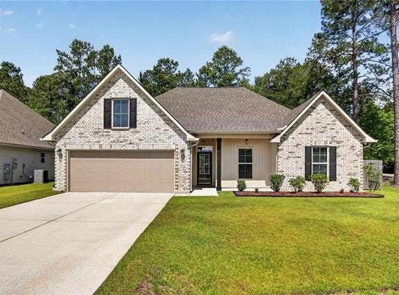 73004 STILL HOLLOW Drive, Covington, LA 70433