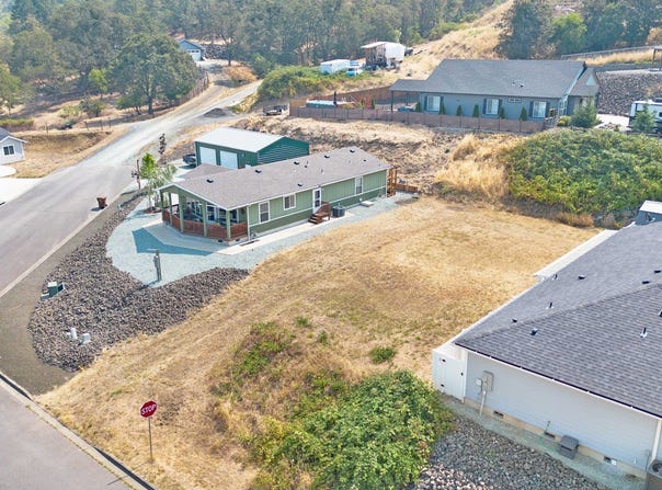 411 CLARK St, MyrtleCreek, OR 97457