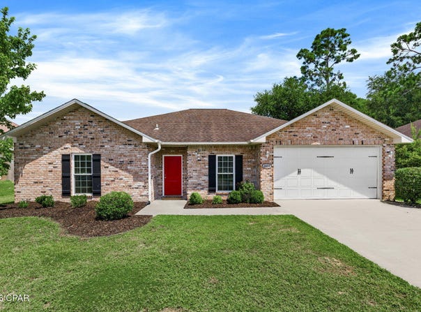 4614 Hermosa Road, Crestview, FL 32539