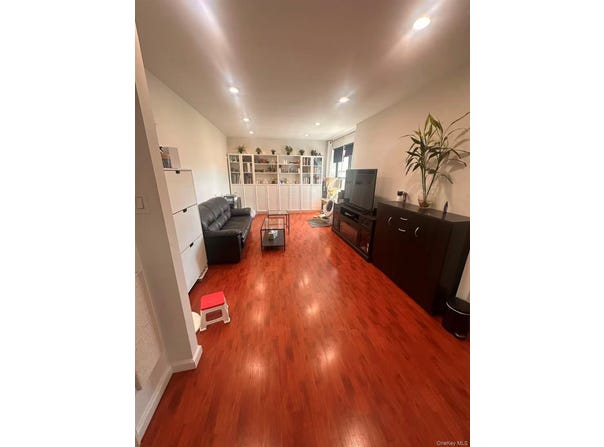 139-15 28 Road, Flushing, NY 11354