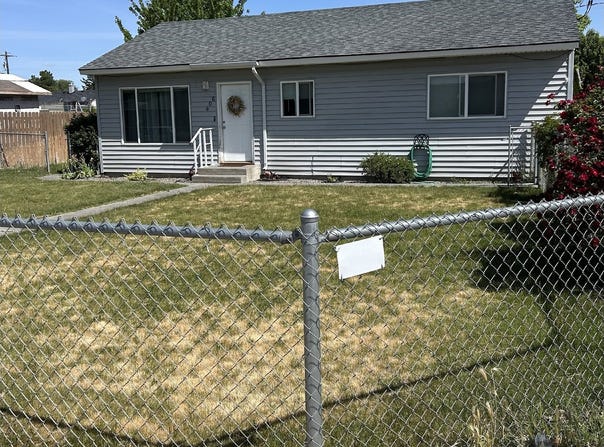 306 YAKIMA St, Umatilla, OR 97882