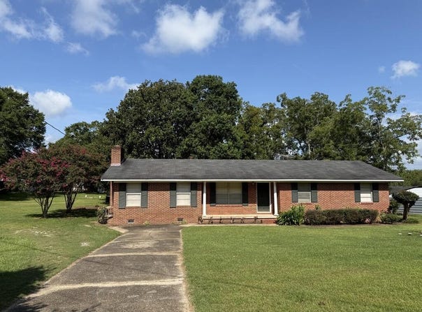 65 Full St, Clayton, AL 36016