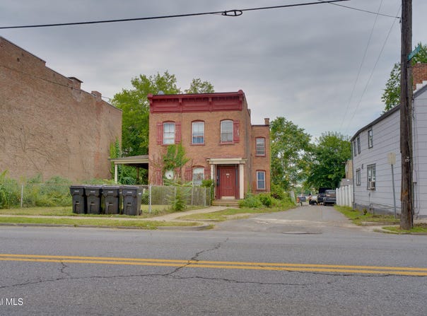 893 River Street, Troy, NY 12180