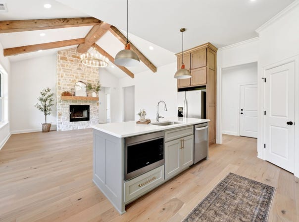 302 Grace Lane, Athens, TX 75751