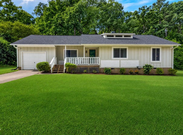 2013 Englewood Drive, Apex, NC 27539