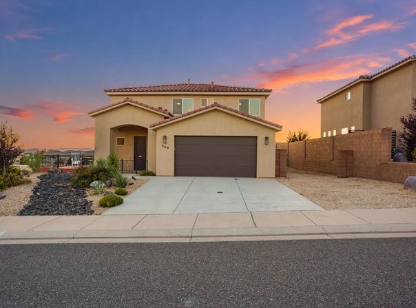 559 N Staci Dr, Hurricane, UT 84737