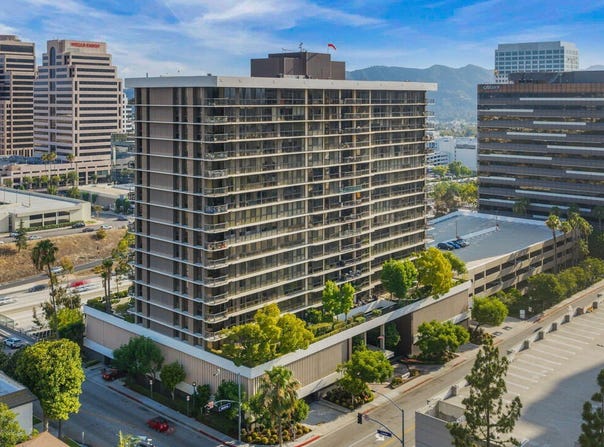 222 Monterey Rd, Glendale, CA 91206