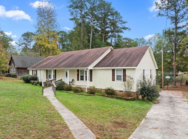 1603 NE 4TH St, Jasper, AL 35504