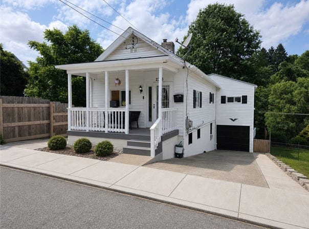 246 Freidel St, Whitaker, PA 15120