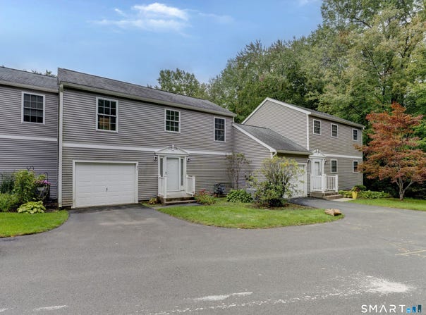 41 Tamarack Drive, Bloomfield, CT 06002