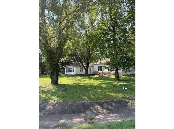 103 Pirate Lane, Crane, MO 65633
