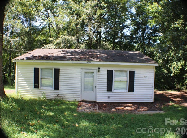 6791 Glover Lane, Stanley, NC 28164