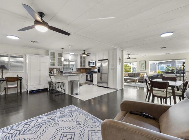 7004 San Bartolo, Carlsbad, CA 92011